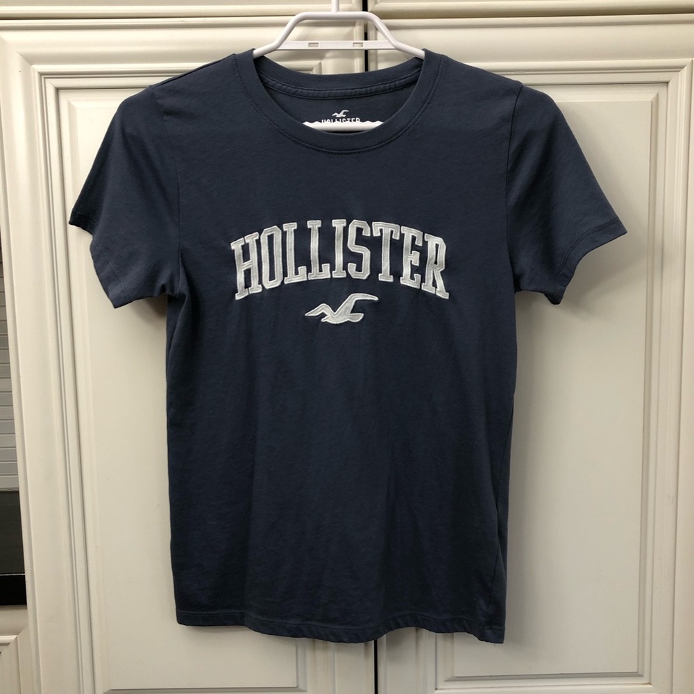 Hollister ladies crew neck t-shirt